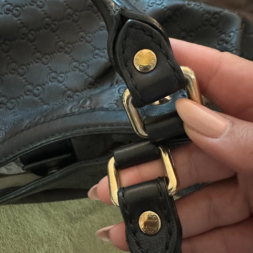 Authentic Gucci GG Embossed Leather Hobo Bag – Black – Gold Hardware - Picture 2 of 10